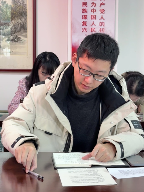 班主任会议照片 (8)_副本.jpg